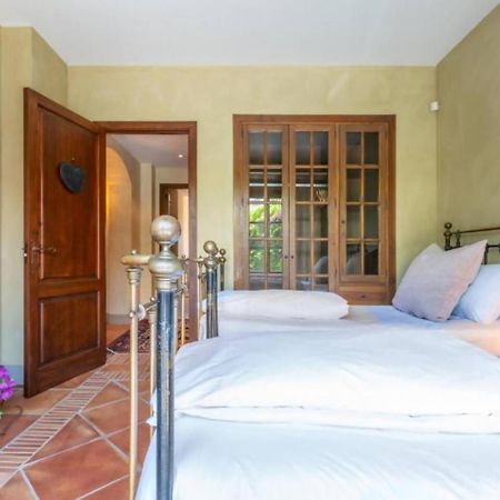 Villa Casa Sol Encantadora Villa Con Piscina Марбелья Экстерьер фото