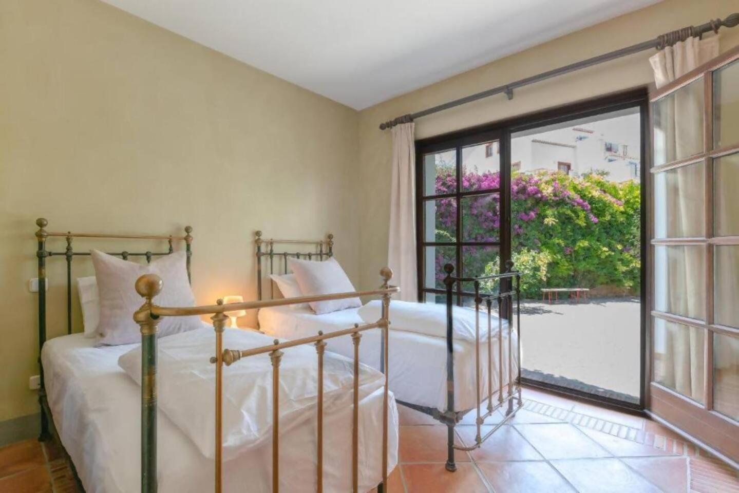 Villa Casa Sol Encantadora Villa Con Piscina Марбелья Экстерьер фото