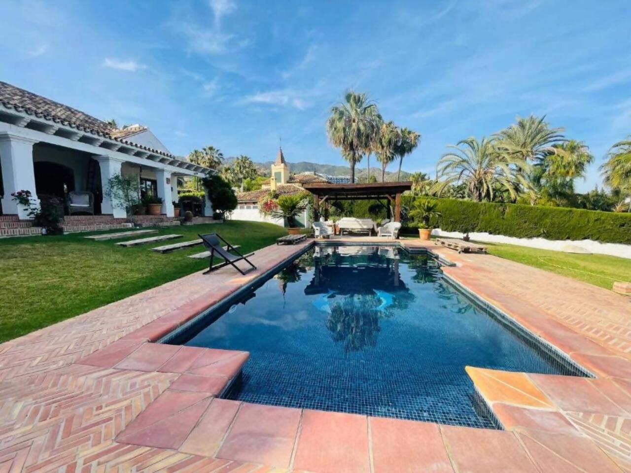 Villa Casa Sol Encantadora Villa Con Piscina Марбелья Экстерьер фото