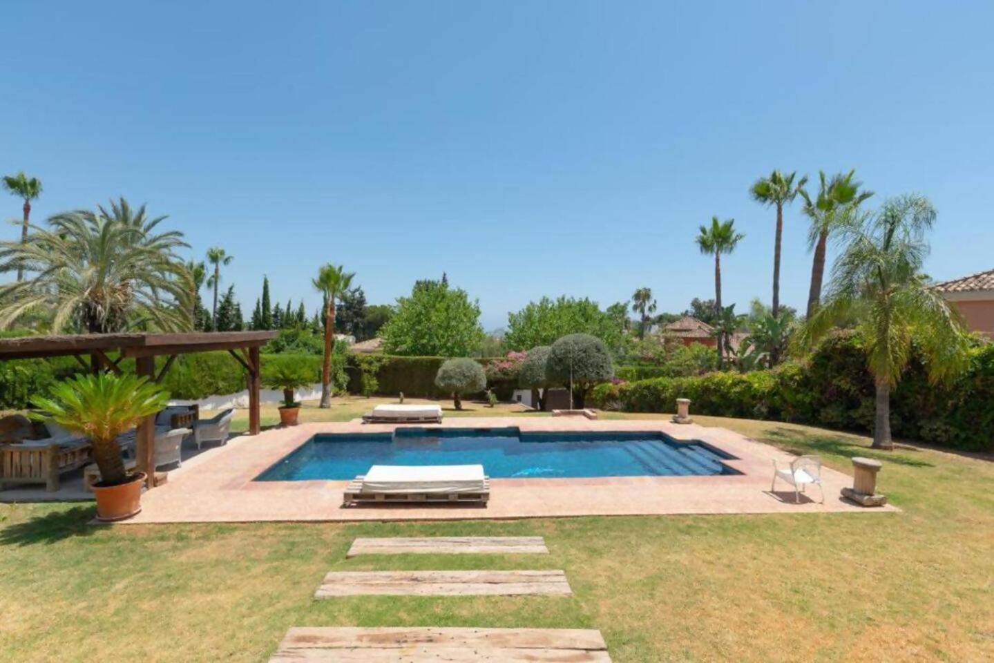 Villa Casa Sol Encantadora Villa Con Piscina Марбелья Экстерьер фото